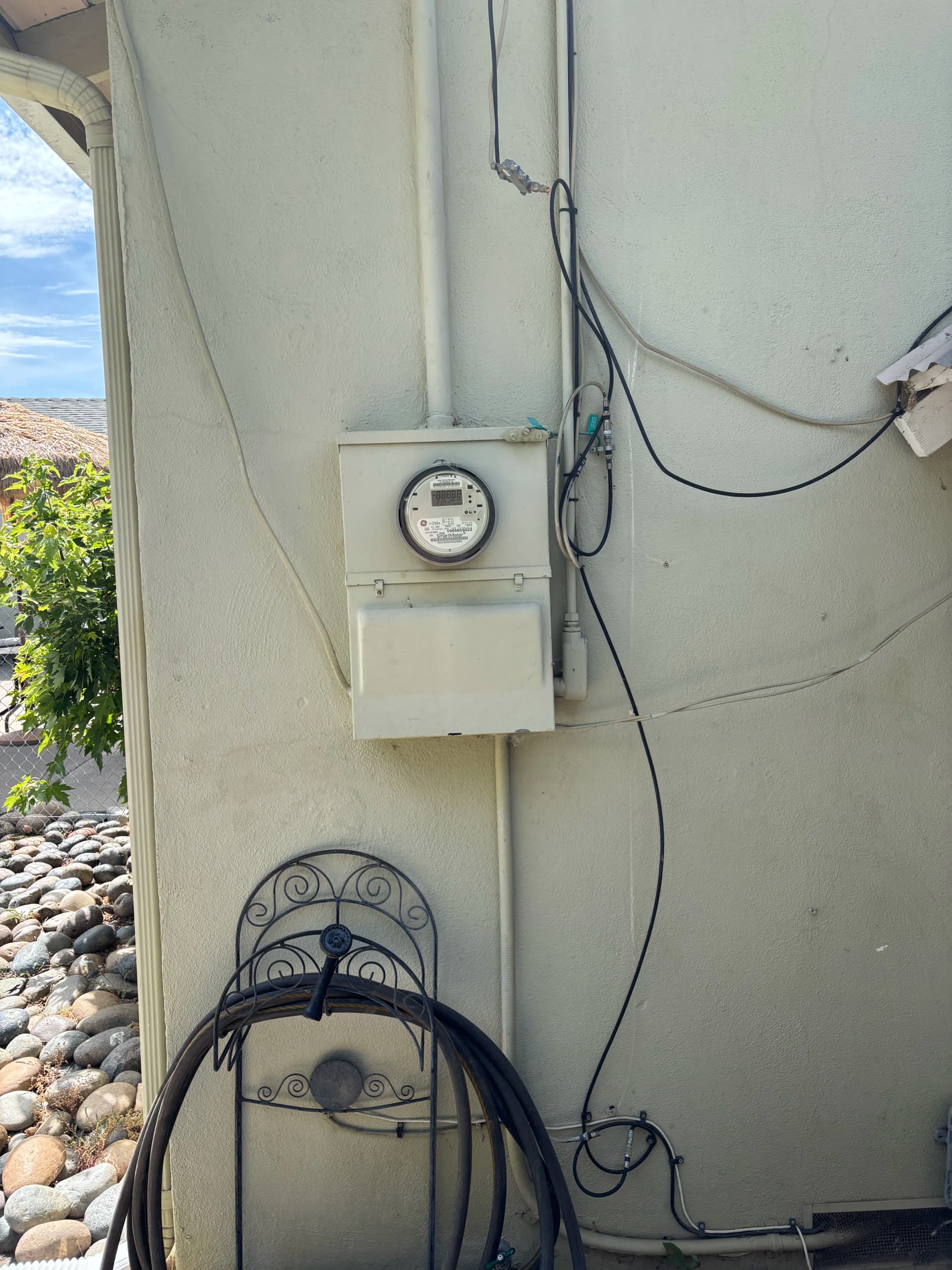 Gallery photos for 100 to 200 Amp Panel Upgrade Done Right: Image #1